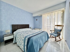 1 chambre, fer et planche à repasser, Wi-Fi