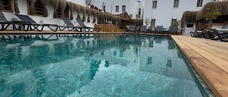 Außenpool (je nach Saison geöffnet)