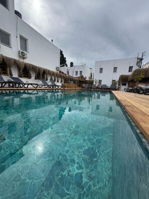 Seasonal outdoor pool - Costa Viva Bodrum (Bodrum)