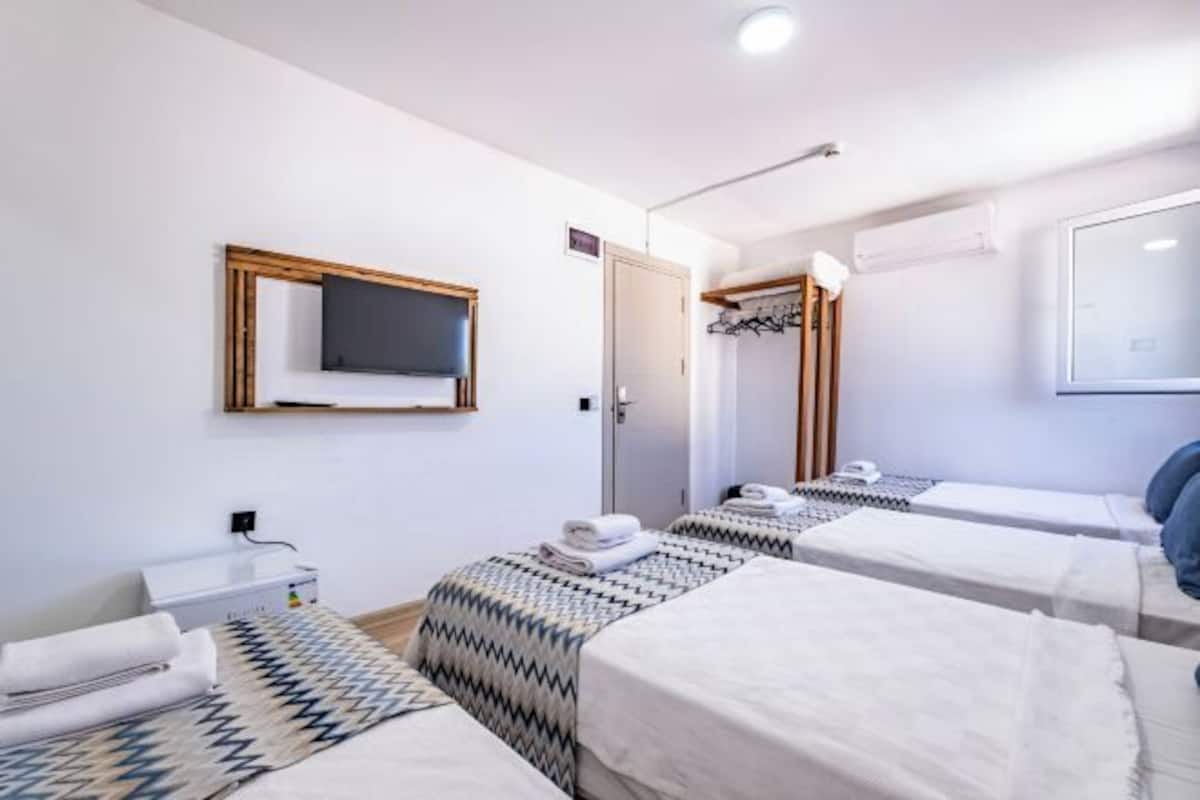 Minibar, cortinas blackout, cunas gratuitas y wifi gratis
