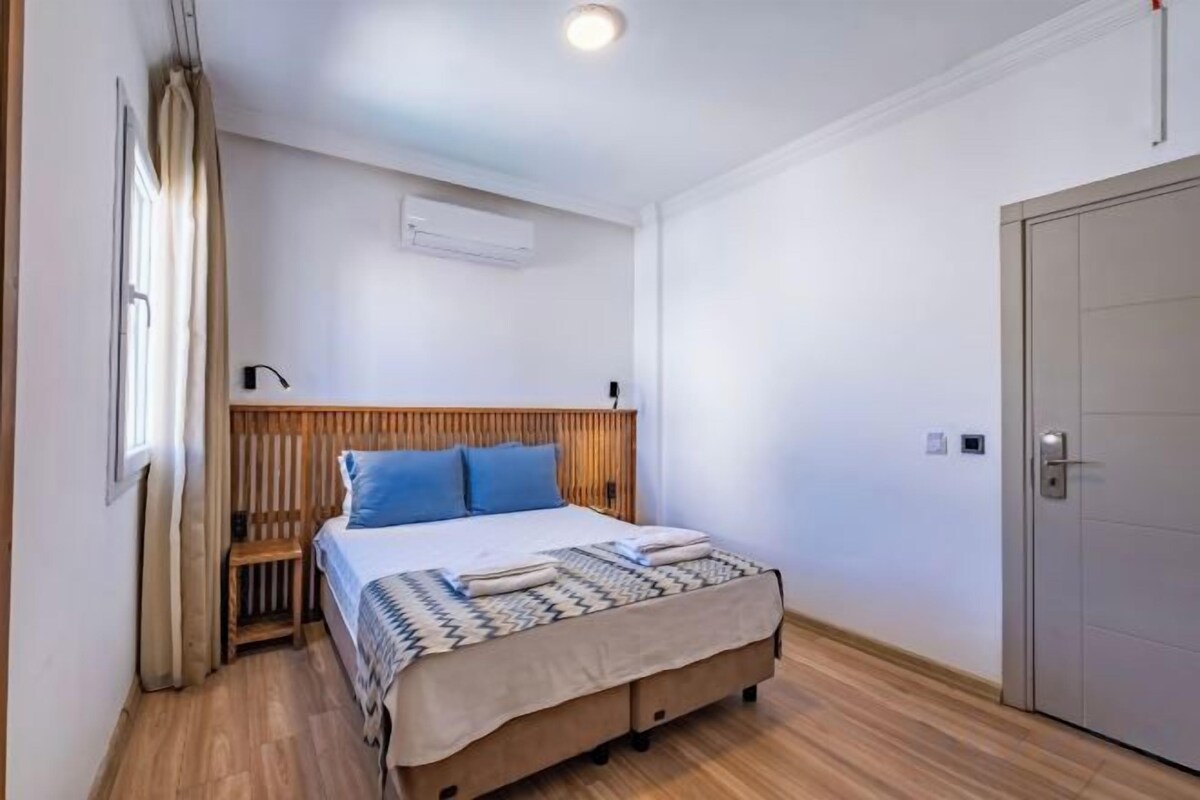 Minibar, cortinas blackout, cunas gratuitas y wifi gratis