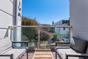 Minibar, cortinas blackout, cunas gratuitas y wifi gratis 
