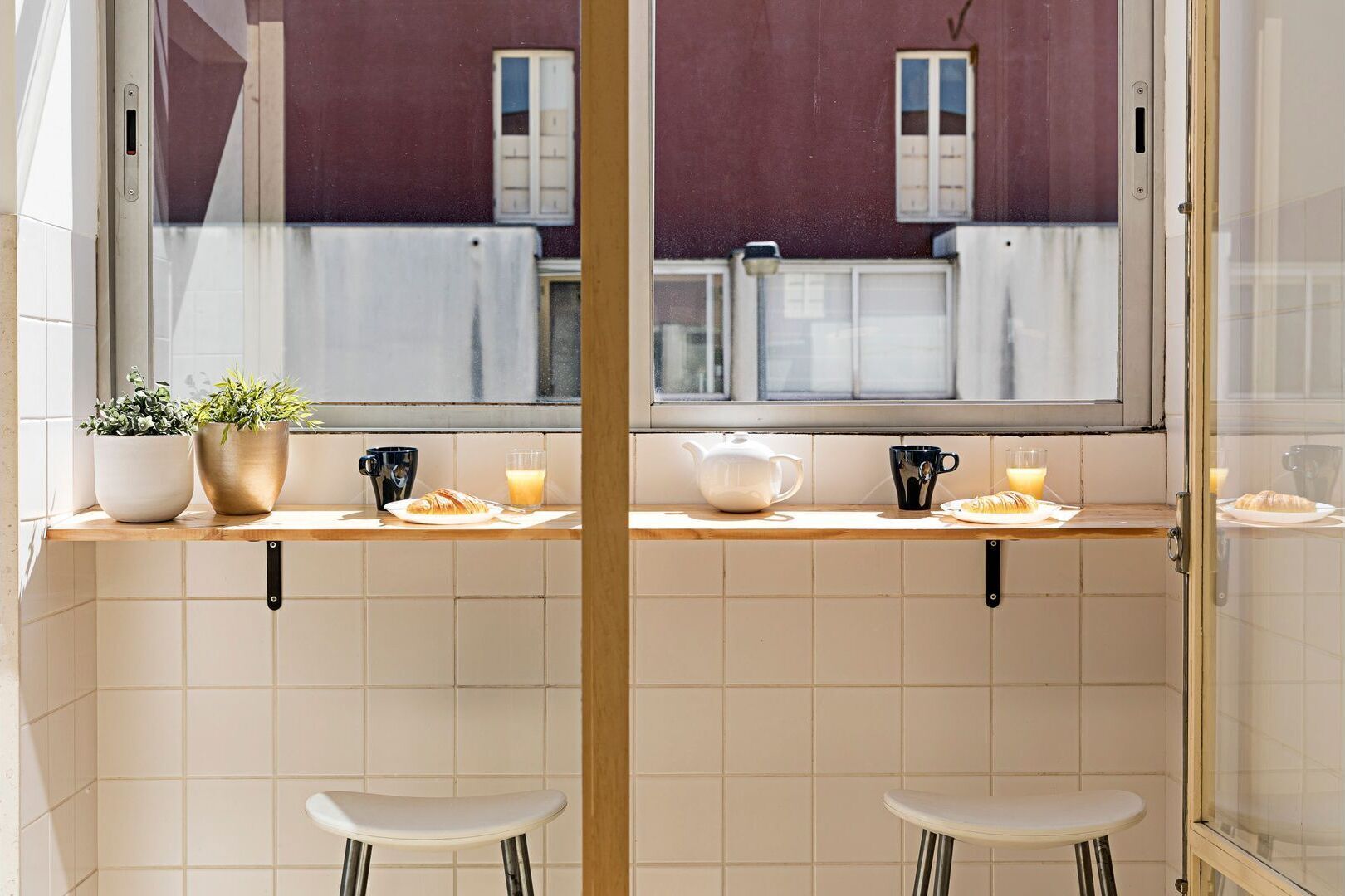 المنشأة من الداخل