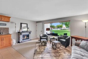 TV connectée, cheminée