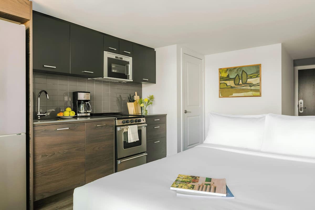 1 chambre, literie de qualité, décor unique, ameublement unique