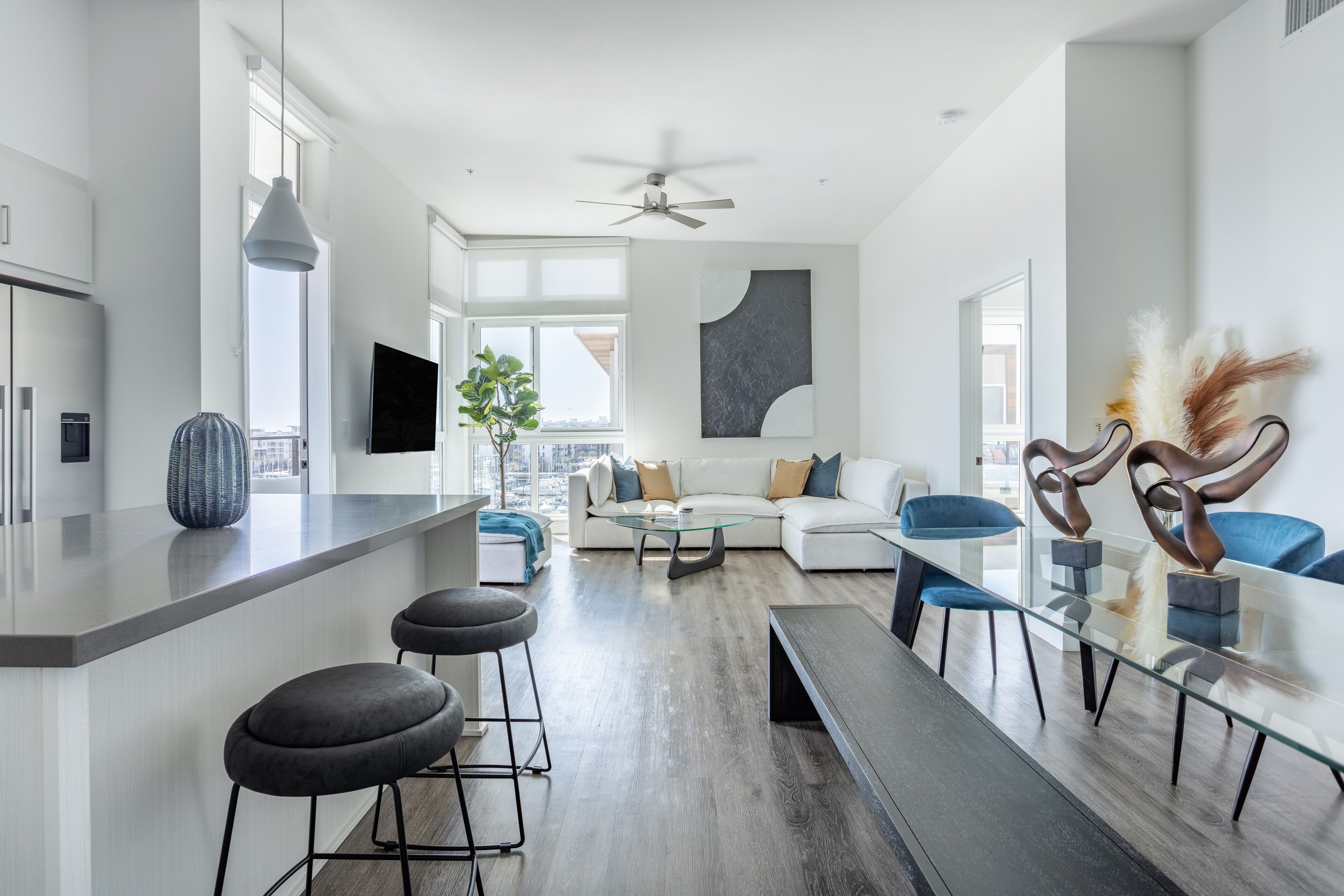 Blue Wave Luxurious Retreat Marina View