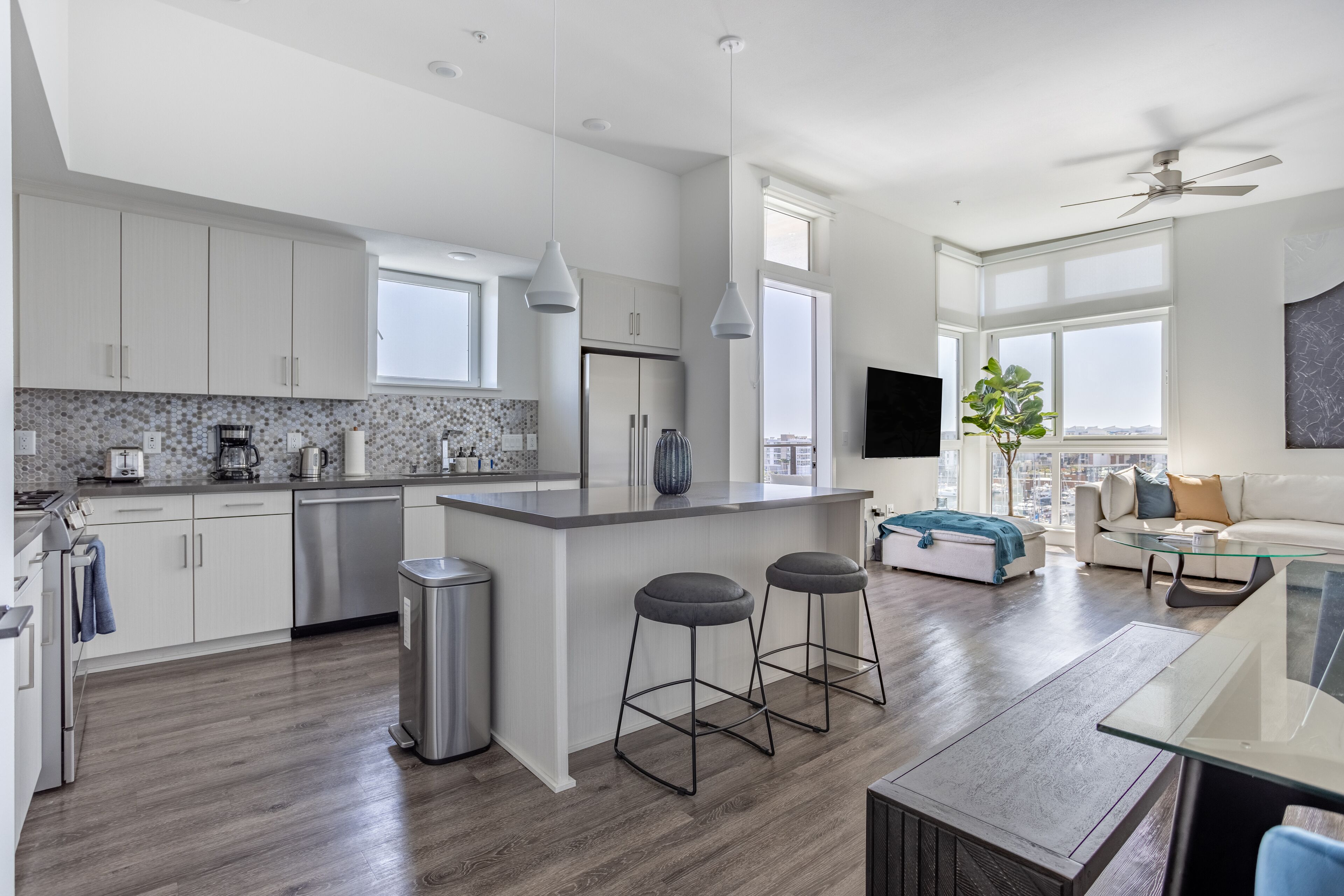 Blue Wave Luxurious Retreat Marina View