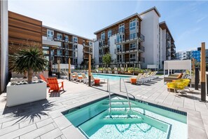 Outdoor pool, a heated pool
