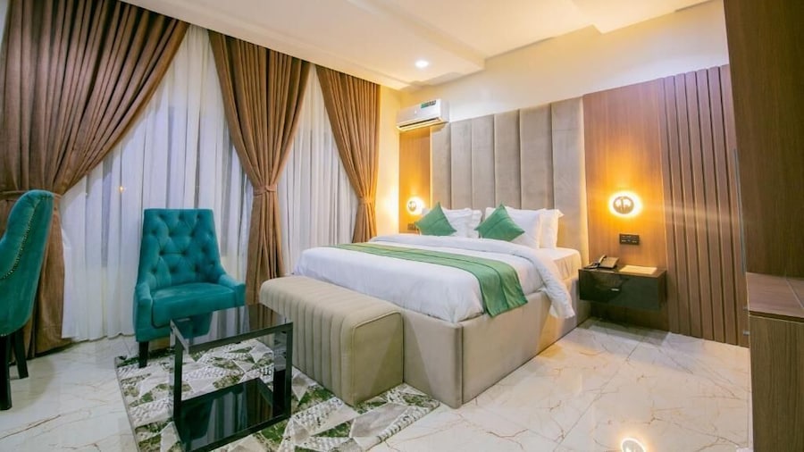 宁静酒店和套房