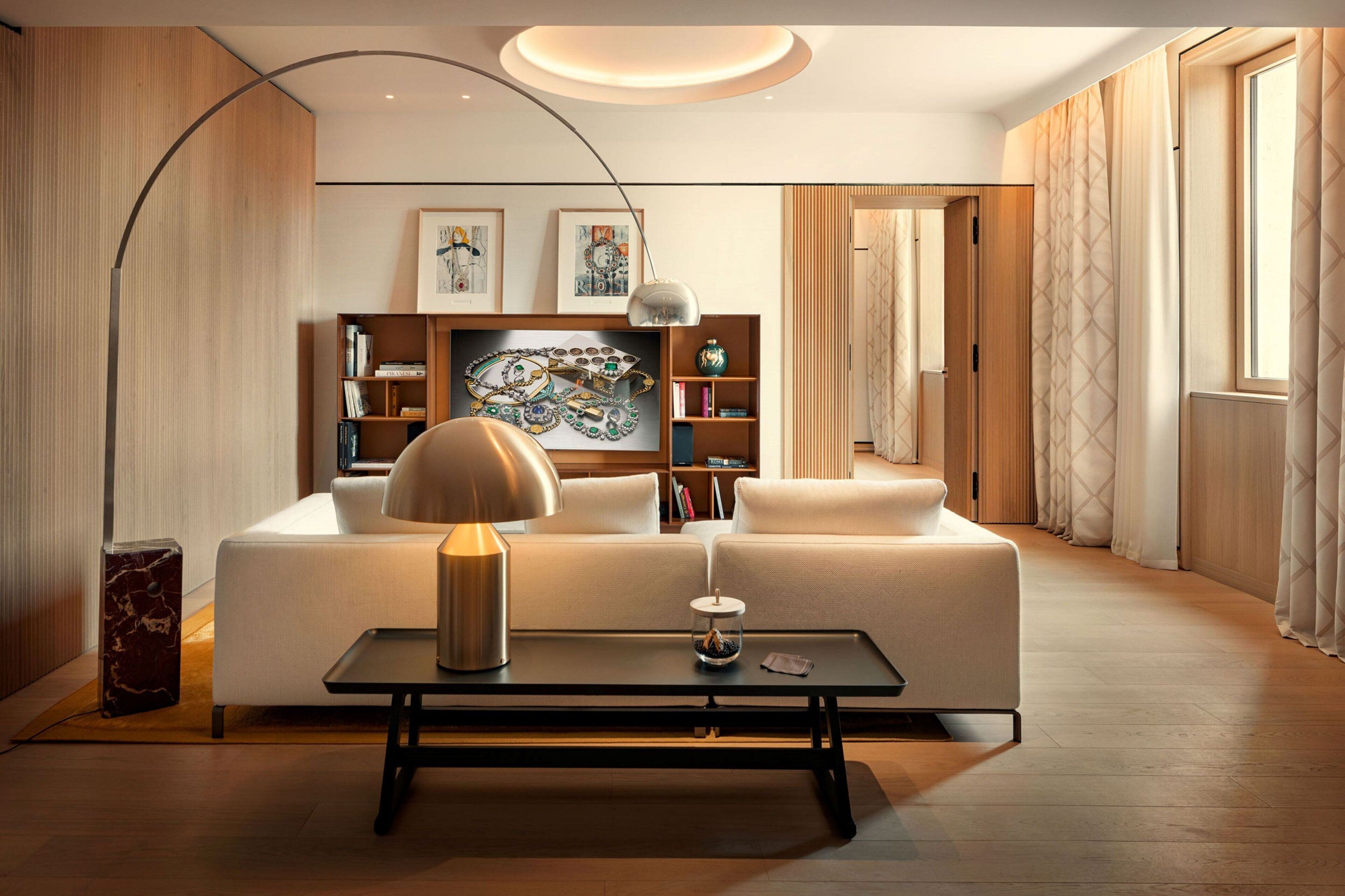 Suite Deluxe, 1 chambre, vue ville | Literie hypoallergénique, minibar, coffres-forts dans les chambres