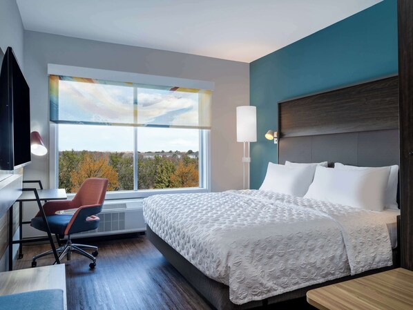 Laptop workspace, free WiFi, bed sheets