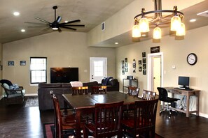 Interior - White Bluff on the Medina **River Front (Medina)
