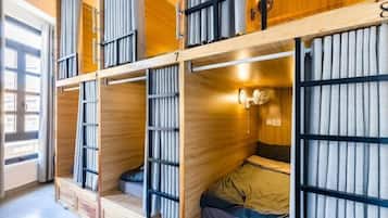 Family Cabin | Blackout drapes, iron/ironing board, free WiFi