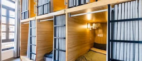 Cabaña familiar | Cortinas blackout, tabla de planchar con plancha y wifi gratis