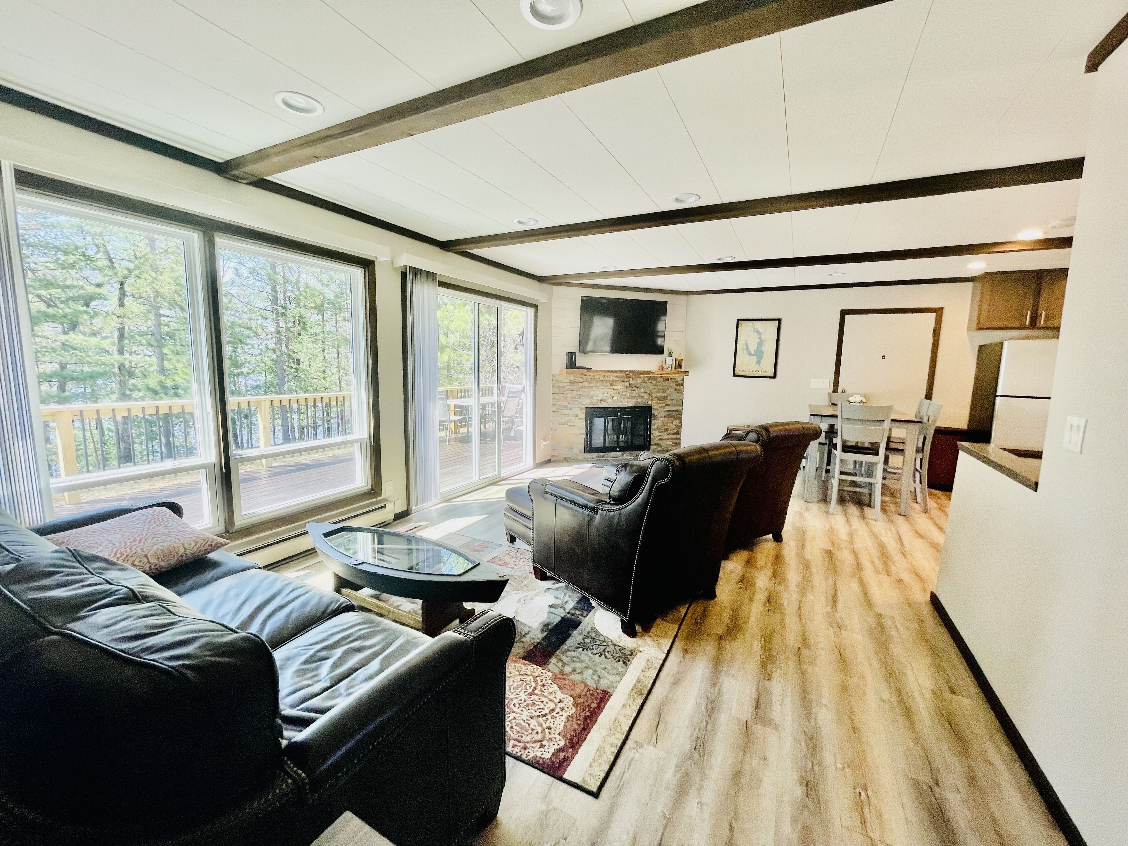 Castle Rock Lakefront Home, with pier, sand bottom, and wrap around deck