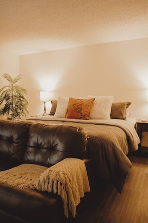 1 Schlafzimmer, Reisekinderbett, kostenloses WLAN, Bettwäsche