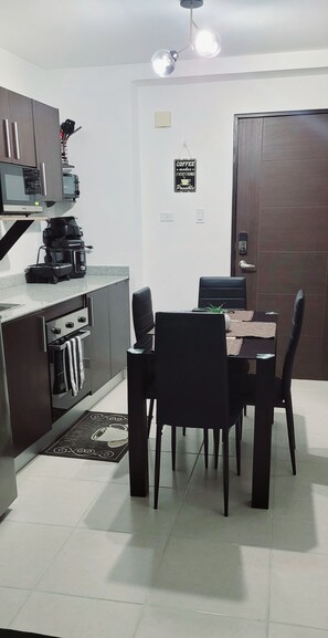 Fridge, microwave, oven, stovetop - 5TH FLR OCEANFRONT CONDO, PEACEFUL, AMAZING SUNSET, VIEW FROM EVERY ROOM, POOL (Palo Grande)