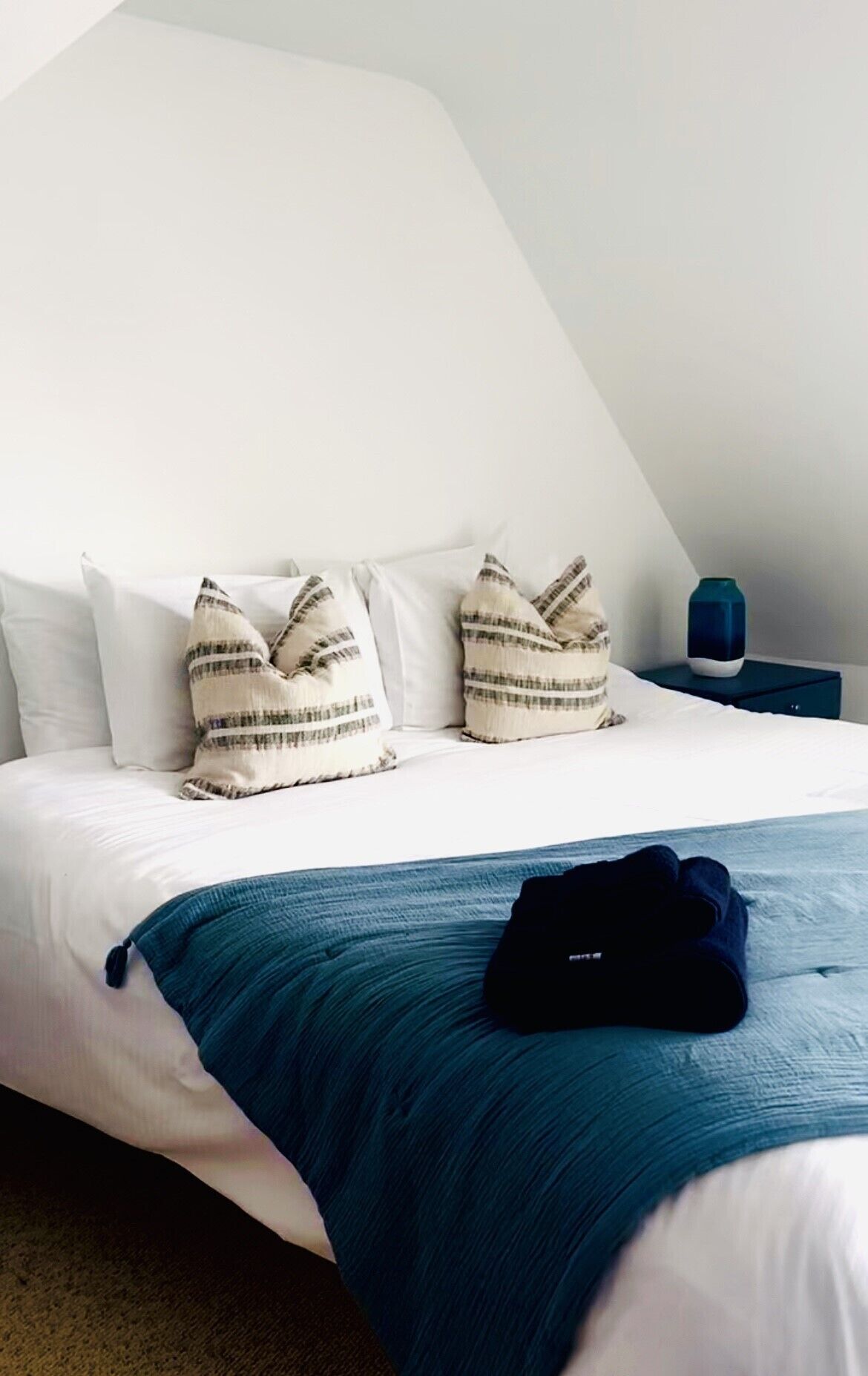 Perfect Location, dog Friendly Beautiful Home