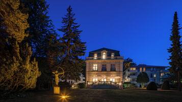 Fasade – kveld/natt