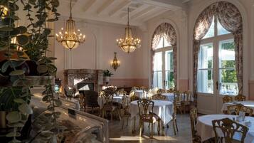 Tägliches inbegriffenes Frühstücksbuffet