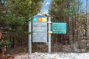 Property grounds - 3+ bedroom vacation home near White Mountain National Forest (Campton)