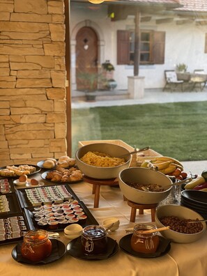 Petit déjeuner buffet compris tous les jours