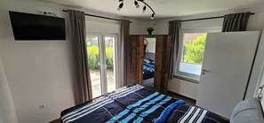 1 bedroom, free WiFi, bed sheets