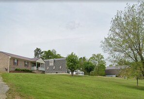 Exterior - The Smith Haus (Brooks)