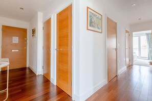 Basic Apartment, 2 Double Beds | Interior
