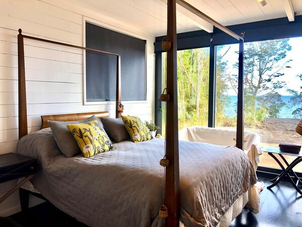 Cabaña con Hot Tub 2 | Decoración personalizada, muebles diferentes y escritorio 