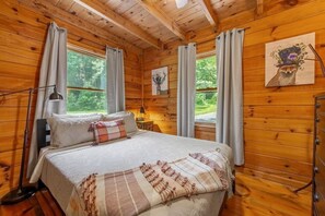 3 habitaciones, escritorio, tabla de planchar con plancha y wifi gratis