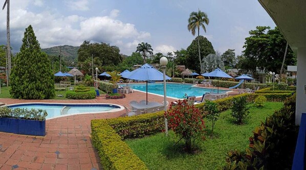 Outdoor pool, pool umbrellas