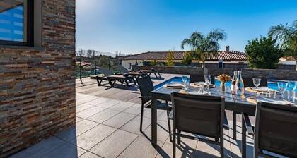 Villa 8 People with Private Pool