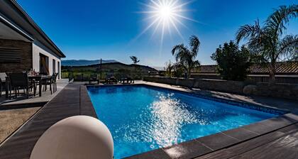 Villa 8 People with Private Pool