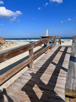 Beach nearby, beach towels