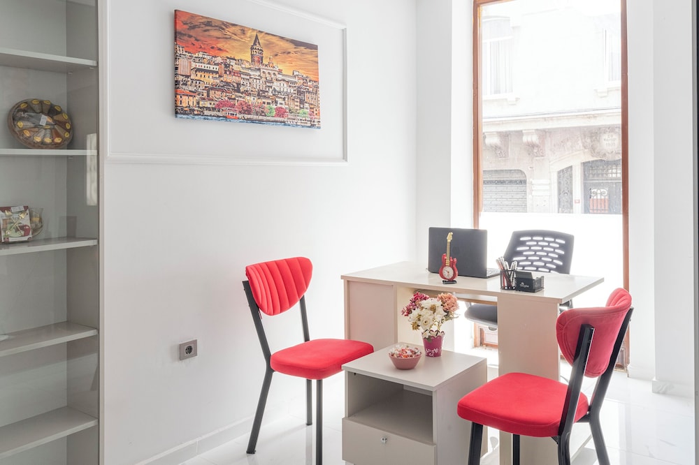 The Rent Tent Suite 23