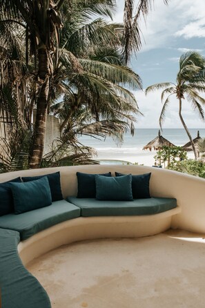 Premium bedding, in-room safe, individually decorated - Mahayana Tulum Beach Homes (Tulum)