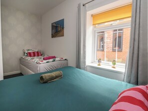 Cottage | Individually decorated, individually furnished, free WiFi