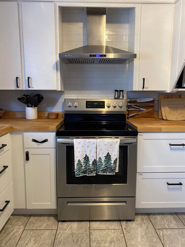 Entire Cottage at PNF with Bike storage