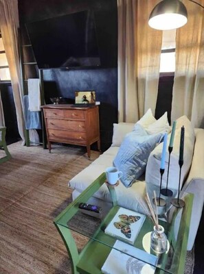 Älytelevisio, videopelejä, kirjoja, stereot