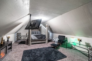 3 Schlafzimmer, Schreibtisch, Bügeleisen/Bügelbrett, Reisekinderbett