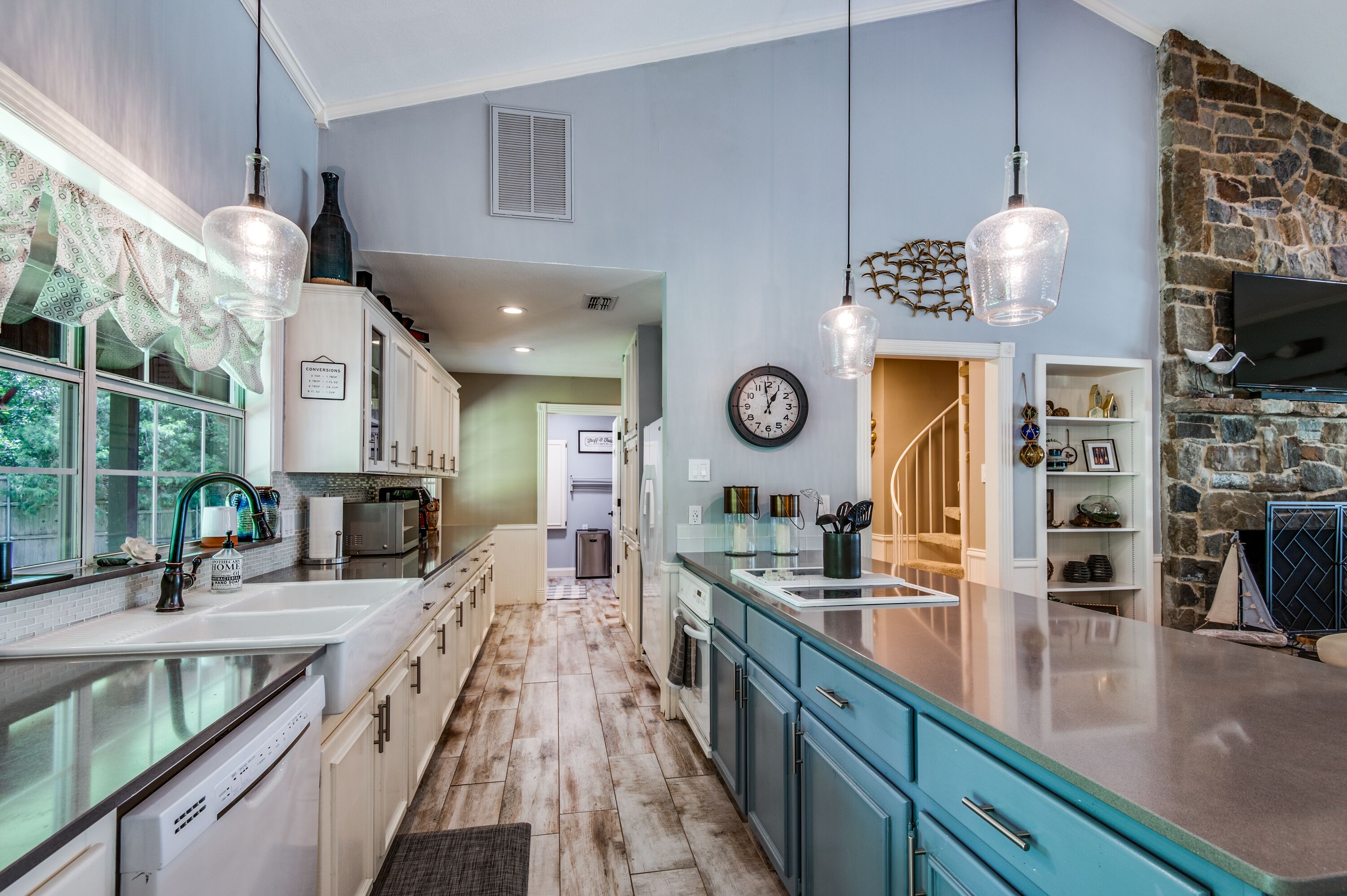 Cedar Creek Castaway