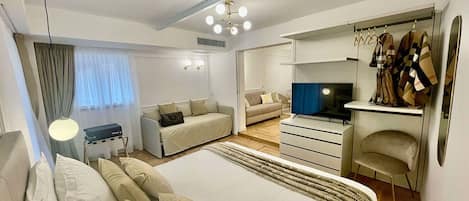 Superior Suite, 1 Bedroom, Non Smoking | 1 bedroom, premium bedding, down duvets, memory-foam beds
