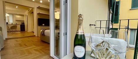 Superior Suite, 1 Bedroom, Non Smoking | Terrace/patio