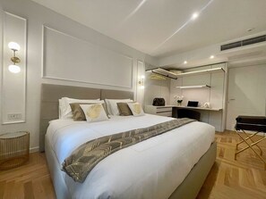 Deluxe Suite, 1 Bedroom, Non Smoking | 1 bedroom, premium bedding, down comforters, memory foam beds - Bellagio Luxury Suites Apartments (Bellagio)
