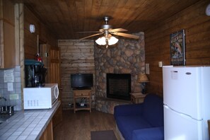 Télévision, cheminée