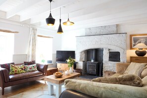 Cottage | Living area