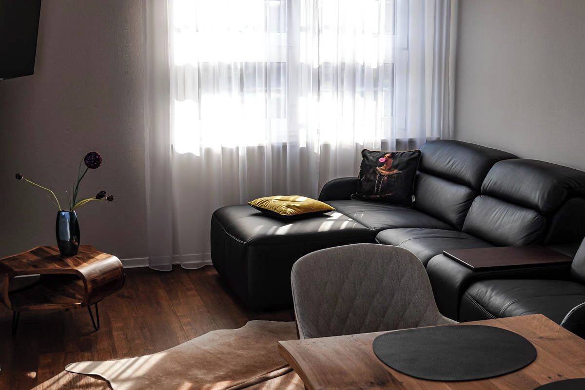 Premium Apartment with Sea View, Black Eagle 8 | Living area | 43-inch flat-screen TV with cable channels, TV, offices