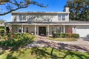 Exterior - Pickleball, Game Room, Heated Pool, 9 Min to Beach (Bradenton)