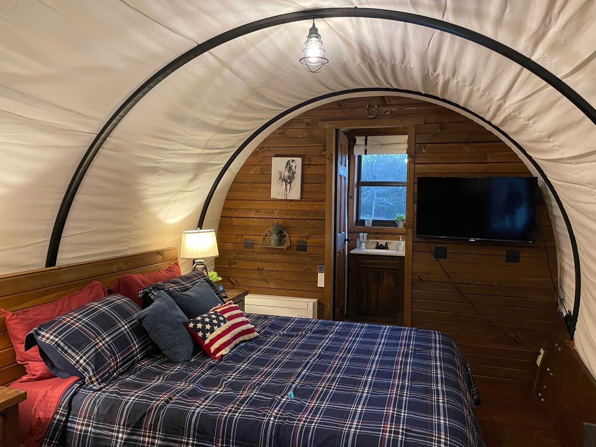 Unique Experience, Heat & A/C, Full Bath, well stocked, near everything